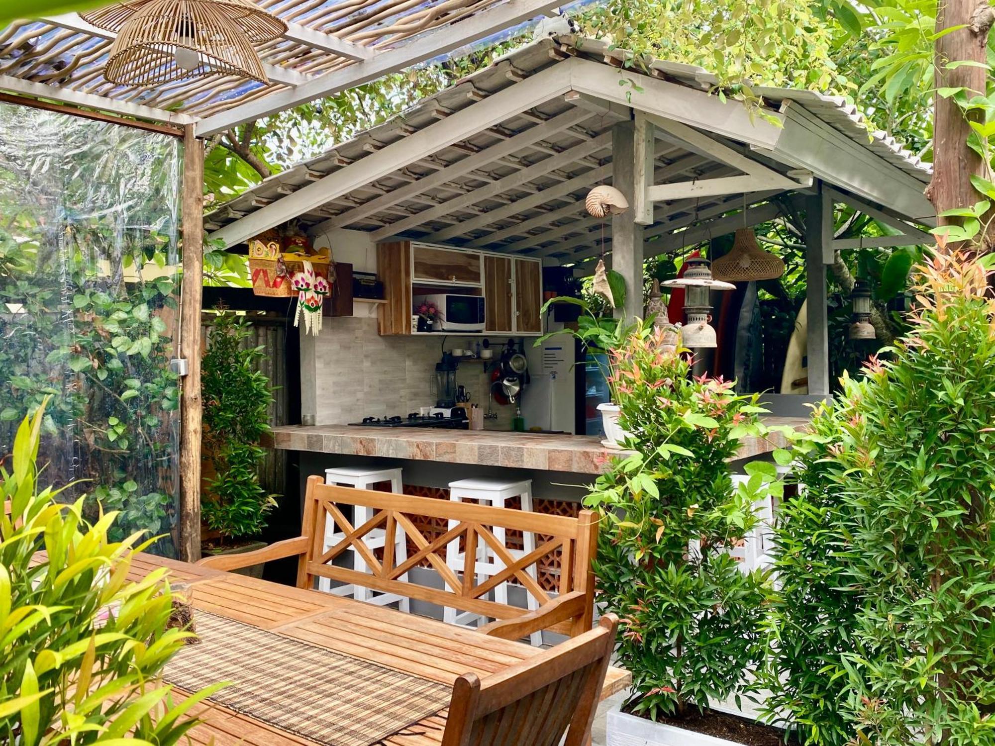 Blue Waves Balangan Homestay Улувату Экстерьер фото